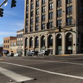 Metals Bank & Restaurant