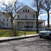 Sacajawea Hotel