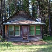 Salmon Prairie Log Cabins
