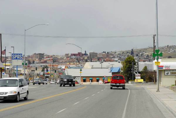 Uptown Butte (4/27/2009 - Credits: John Ansotegui)