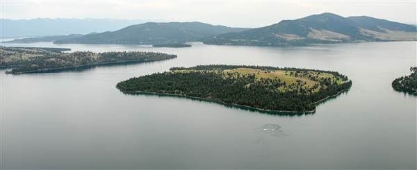 Flathead Lake (5/8/2006 - Credits: John Ansotegui)