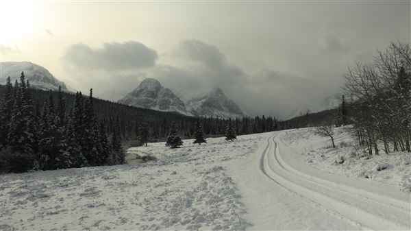 Cut Bank Creek Valley and Overlooks (11/24/2025 - Credits: Jim Ward)
