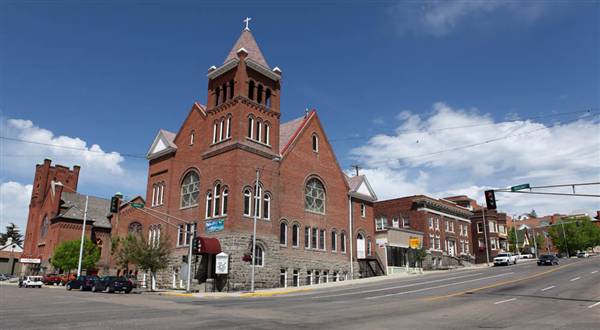 Uptown Butte (7/1/2010 - Credits: John Ansotegui)