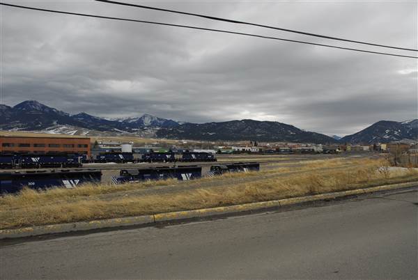 Montana Rail Link: Livingston Rail Yard (1/14/2009 - Credits: John Ansotegui)