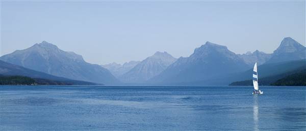 Glacier National Park: Lake McDonald (8/2/2004 - Credits: John Ansotegui)