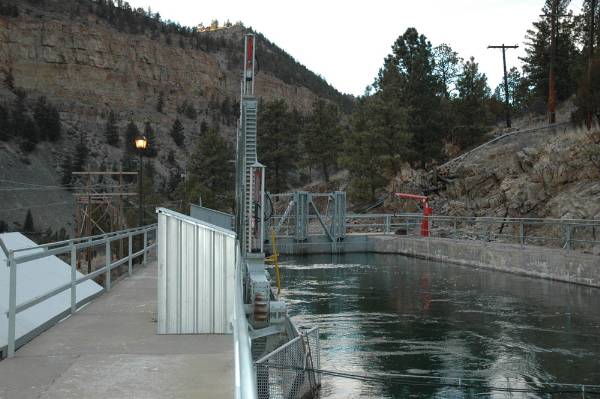 Hauser Dam (2/26/2008 - Credits: Bill Kuney)