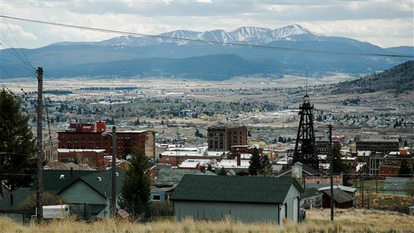 Uptown Butte (4/27/2009 - Credits: John Ansotegui)