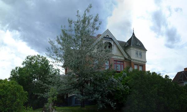 Kline Schmidt Mansion (5/20/2008 - Credits: John Ansotegui)