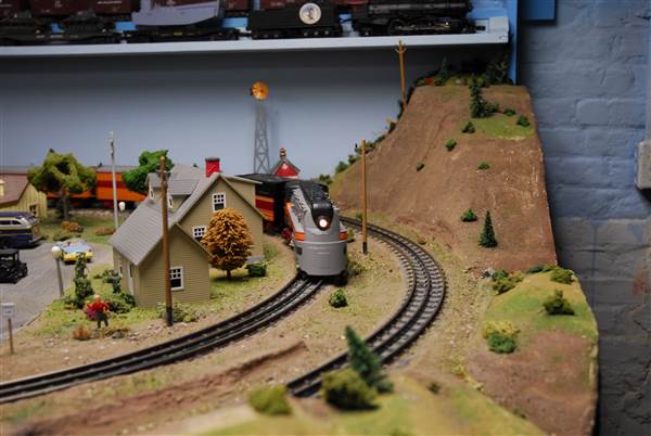 Livingston Depot Model Train (1/14/2009 - Credits: John Ansotegui)