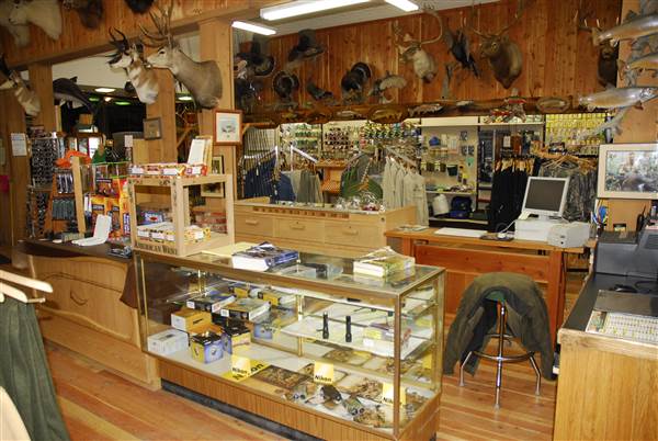Powder Horn Outfitters (1/14/2009 - Credits: John Ansotegui)