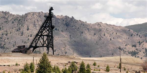 Uptown Butte (4/27/2009 - Credits: John Ansotegui)