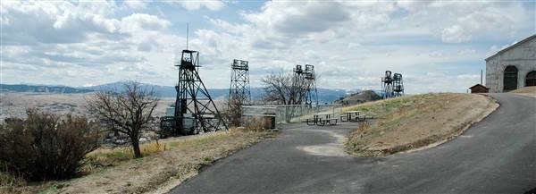 Uptown Butte (4/27/2009 - Credits: John Ansotegui)