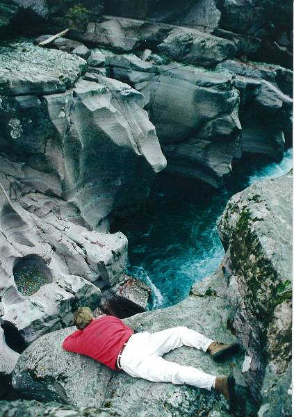 Glacier National Park: McDonald Creek (5/8/2006)