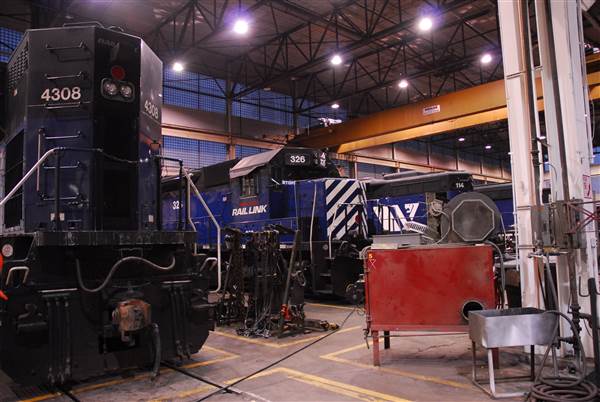 Montana Rail Link: Livingston Rail Yard (1/14/2009 - Credits: John Ansotegui)