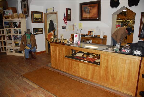 Powder Horn Outfitters (1/14/2009 - Credits: John Ansotegui)