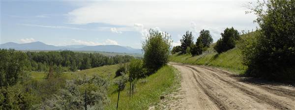 Gallatin River Road (9/30/2009 - Credits: John Ansotegui)