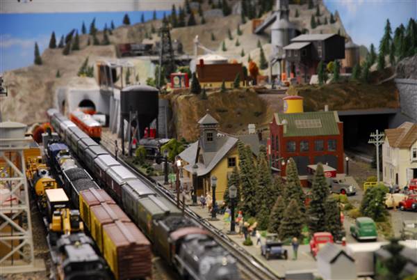 Livingston Depot Model Train (1/14/2009 - Credits: John Ansotegui)