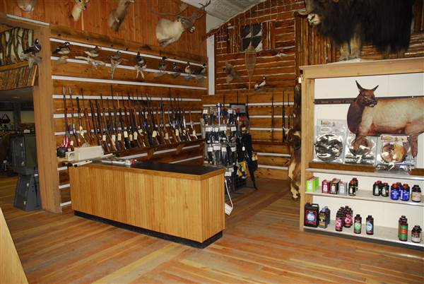 Powder Horn Outfitters (1/14/2009 - Credits: John Ansotegui)