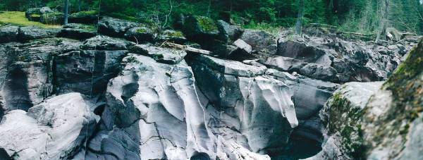 Glacier National Park: McDonald Creek (8/14/2007)