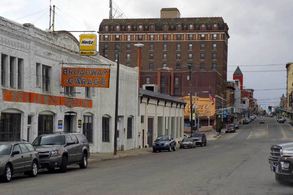 Uptown Butte (4/27/2009 - Credits: John Ansotegui)