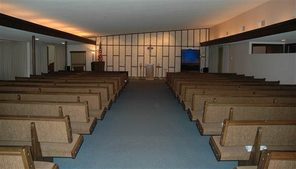 Dahl Funeral Home (5/24/2007 - Credits: John Ansotegui)