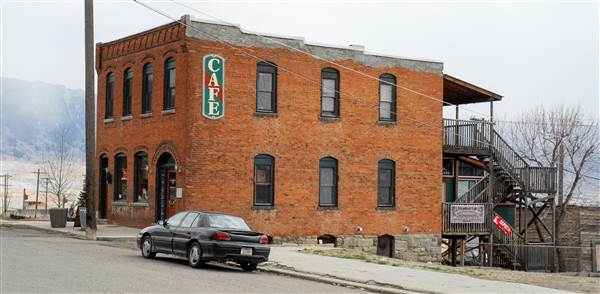 Uptown Butte (4/27/2009 - Credits: John Ansotegui)