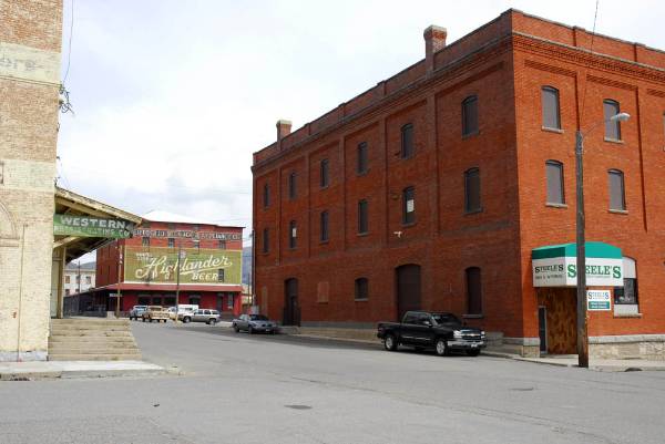 Uptown Butte (4/27/2009 - Credits: John Ansotegui)