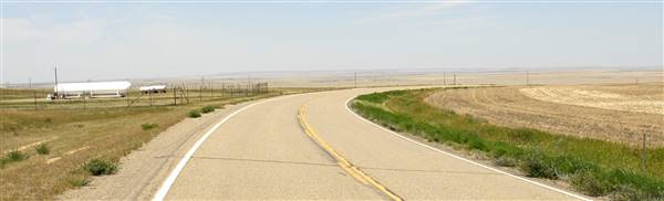 Highway 223- Fort Benton (8/10/2009 - Credits: John Ansotegui)